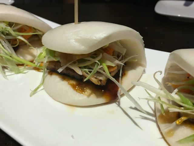 Yoshi 10 butabara bun.jpg